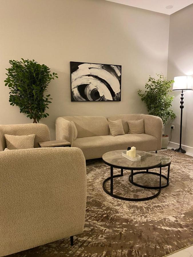 مودرن مقابلة البوليفارد * Riyadh