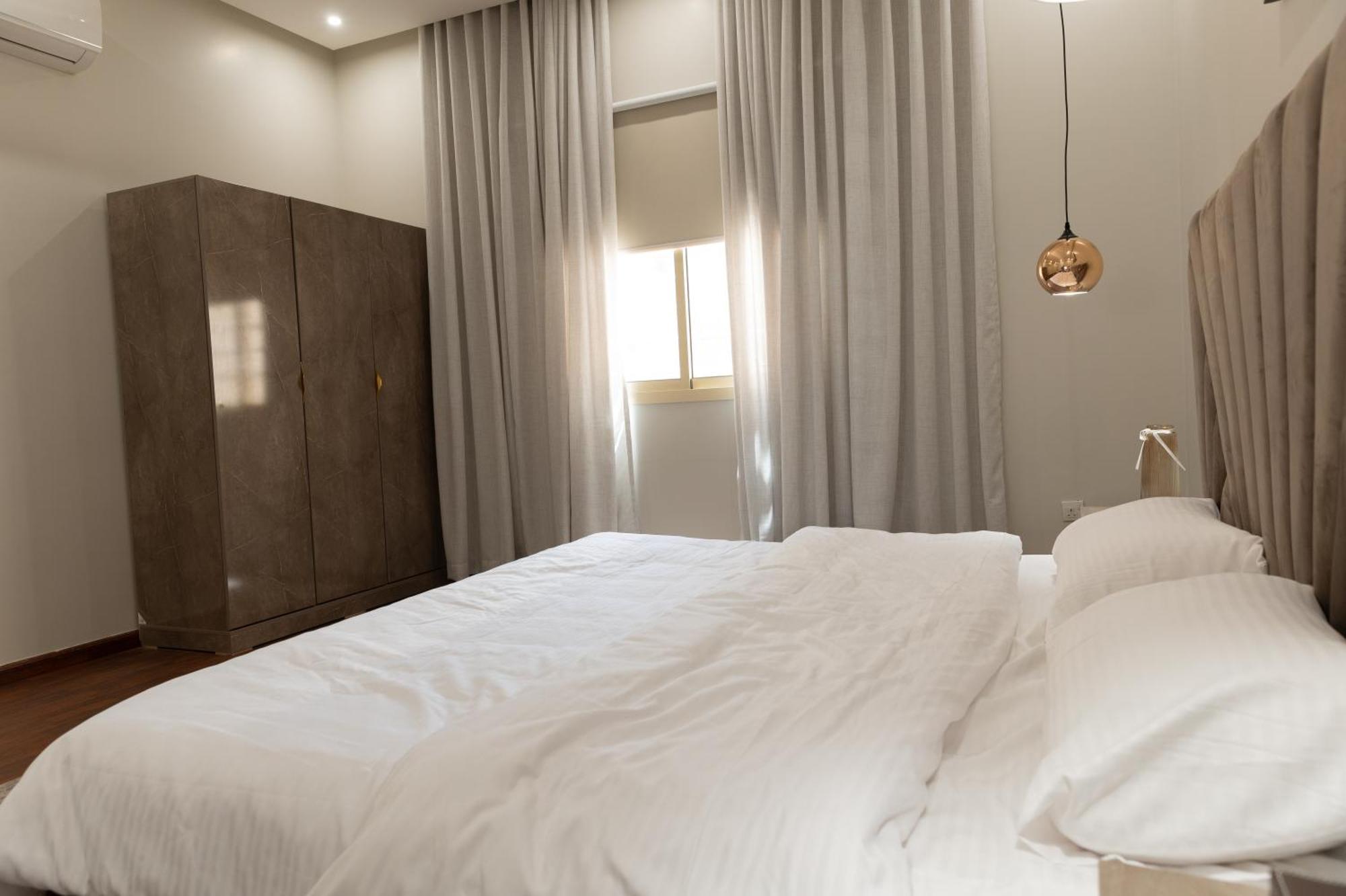 Apartment مودرن مقابلة البوليفارد *