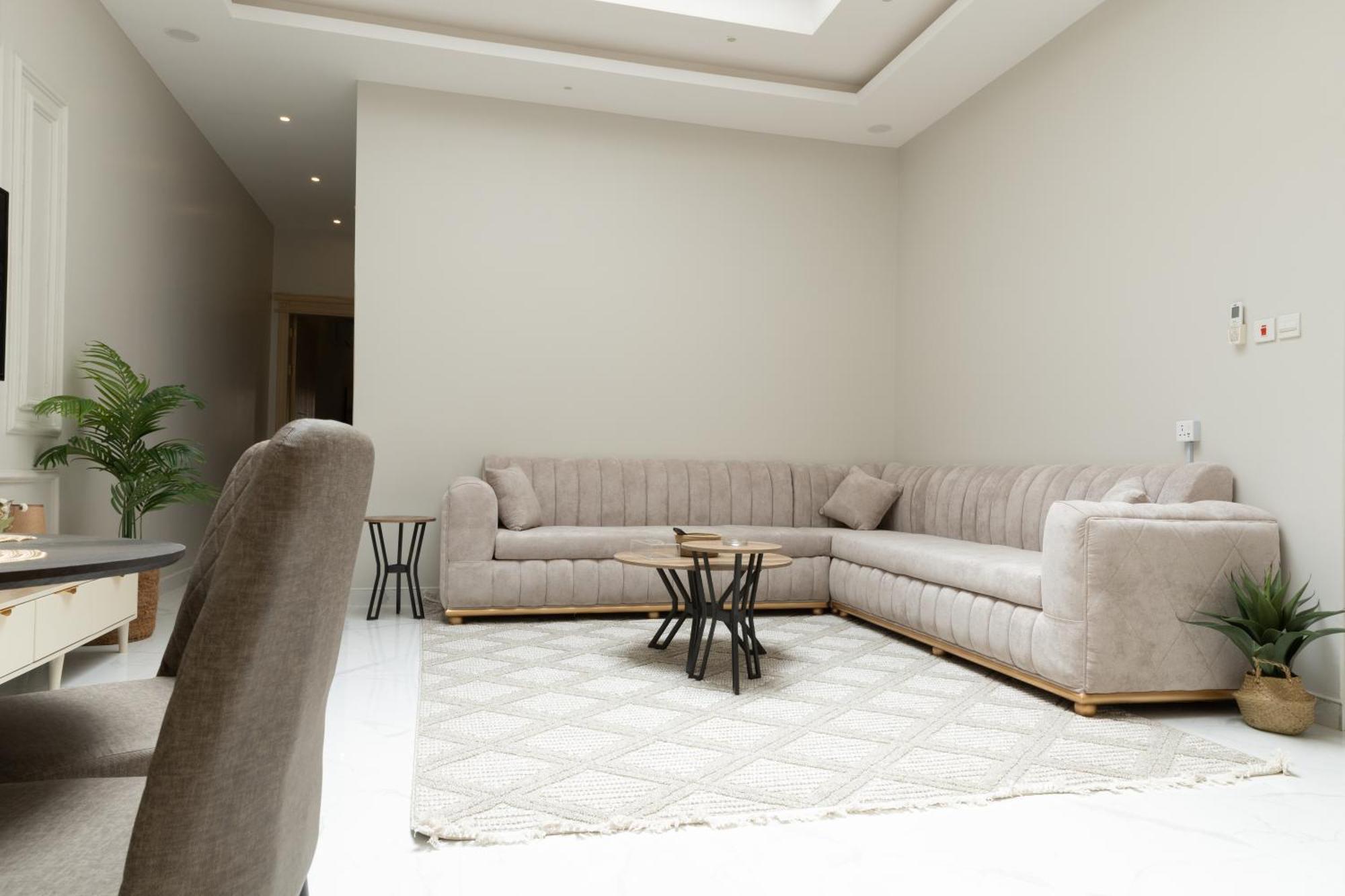 Apartment مودرن مقابلة البوليفارد *